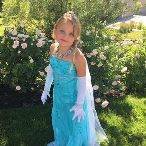 Meet your Posher, Karin